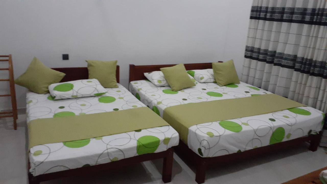 Ever Green Villa Negombo Exterior foto